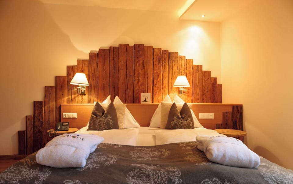 Panoramic Studio Suite | Hypo-allergenic bedding, minibar, in-room safe, individually furnished