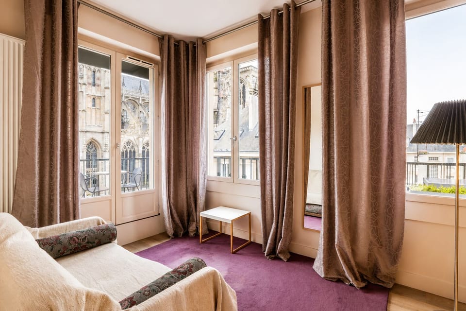 Premium Double Room | Premium bedding, desk, laptop workspace, soundproofing