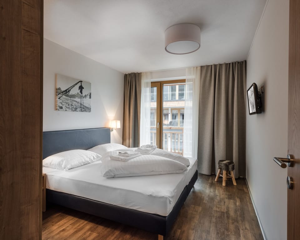 Superior Apartment, Non Smoking, Kitchen (Alpine Superior excl. cleaning fee 120 EUR) | Cribs/infant beds, free WiFi, bed sheets