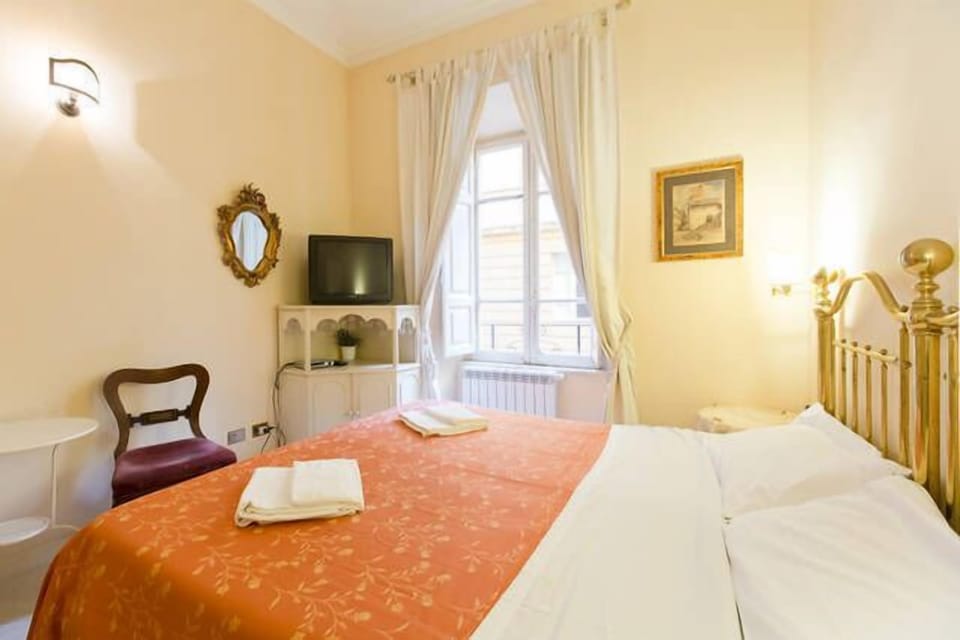 In-room safe, desk, soundproofing, iron/ironing board