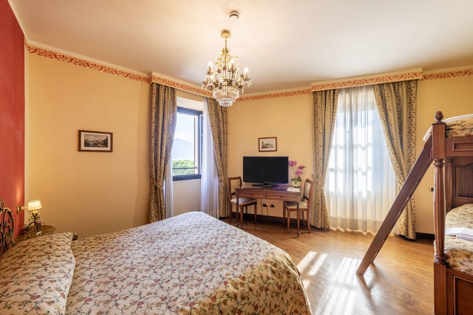 Double Room, Lake View, Annex Building (no pool access) | Minibar, in-room safe, desk, cribs/infant beds