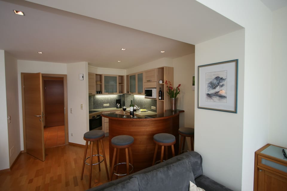 Standard Apartment (Typ A) | Private kitchen | Full-size fridge, microwave, stovetop, dishwasher