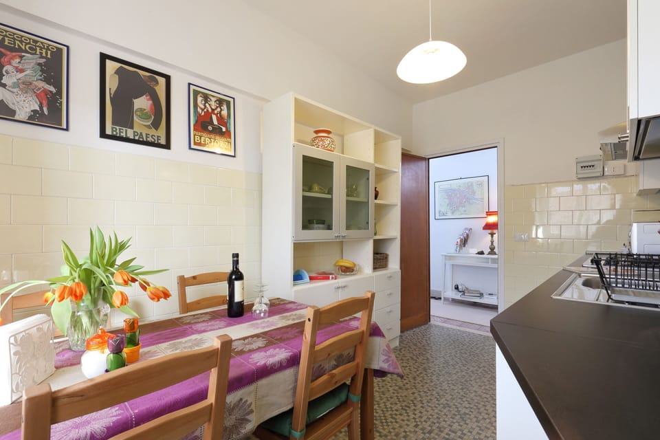 Classic Apartment, 1 Queen Bed with Sofa bed, Non Smoking, Kitchen | Private kitchen | Fridge, microwave