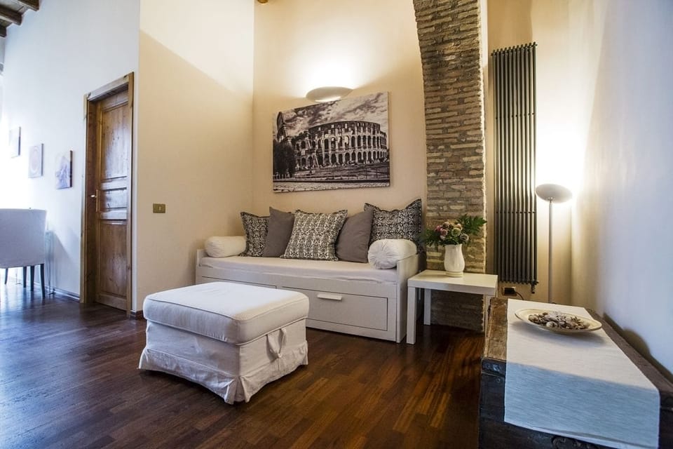 Junior Suite | Living room | TV, DVD player