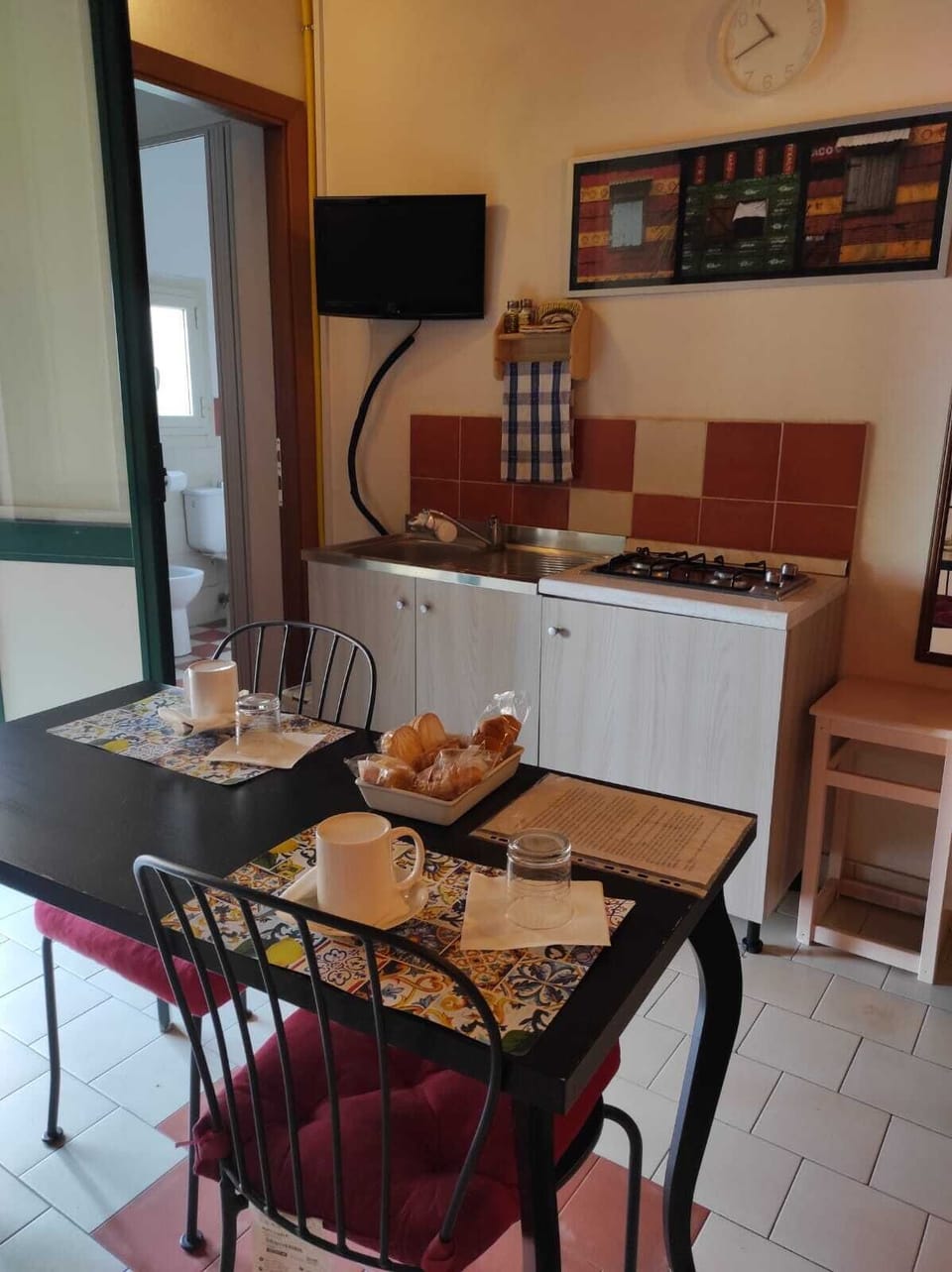 City Room | In-room safe, rollaway beds, free WiFi, bed sheets