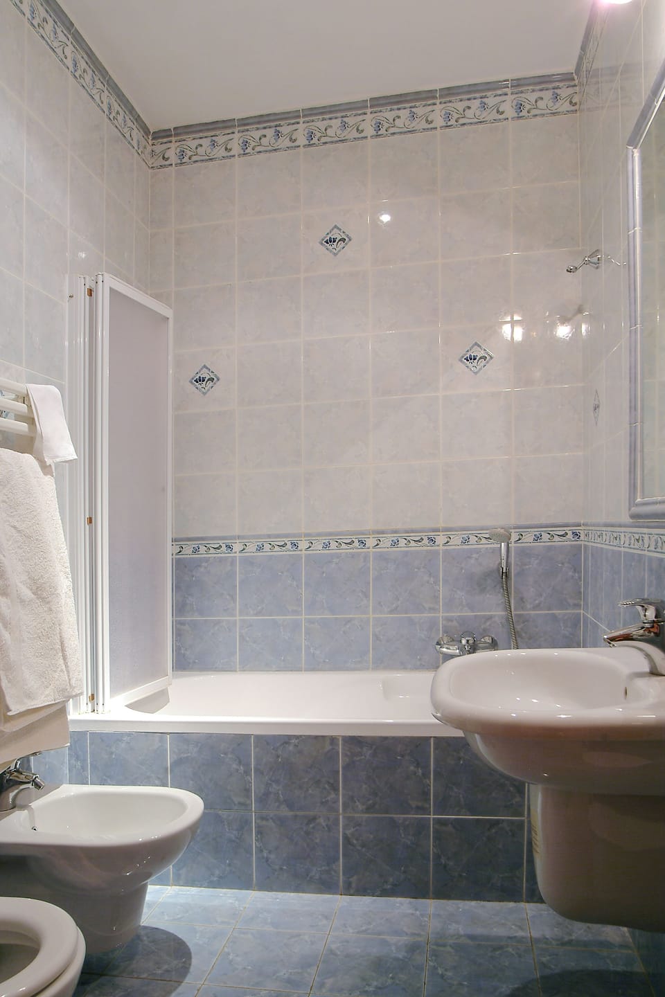 Double Room | Bathroom | Hair dryer, bidet, towels, soap