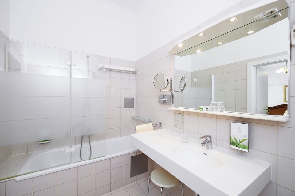 Shower, free toiletries, hair dryer, towels