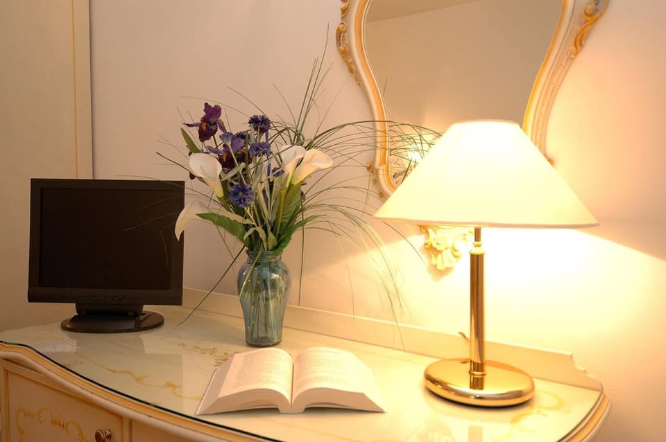 Minibar, in-room safe, desk, soundproofing