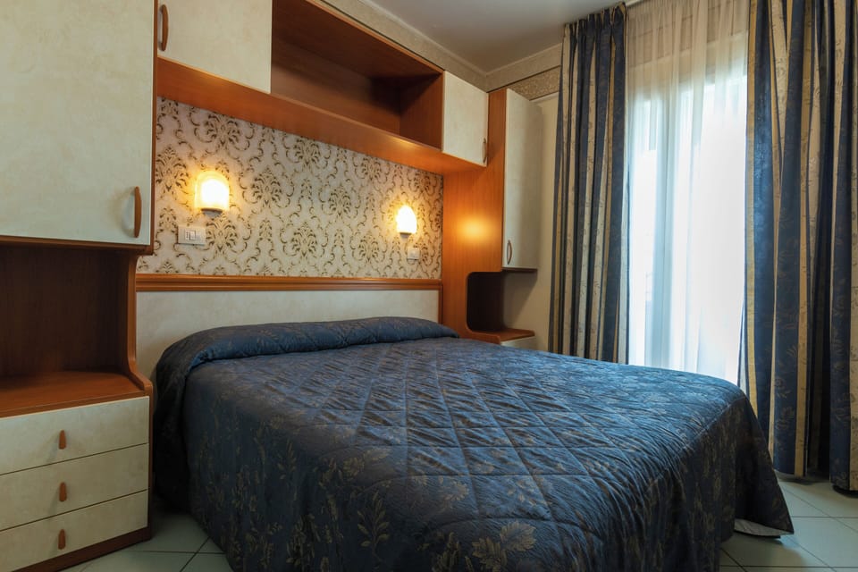 Superior Double Room, 1 Double Bed, Balcony, Sea View | In-room safe, desk, soundproofing, free WiFi