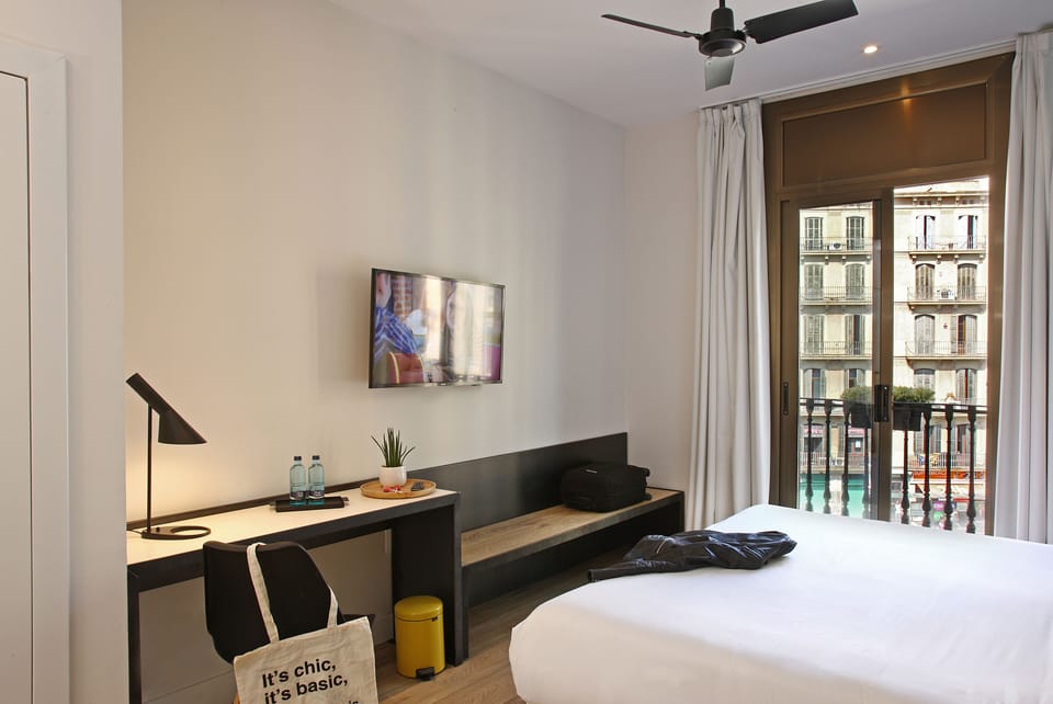 Superior Double Room, 1 King Bed | City view