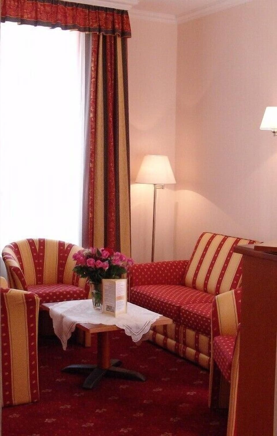 Suite | Living area | Pay movies