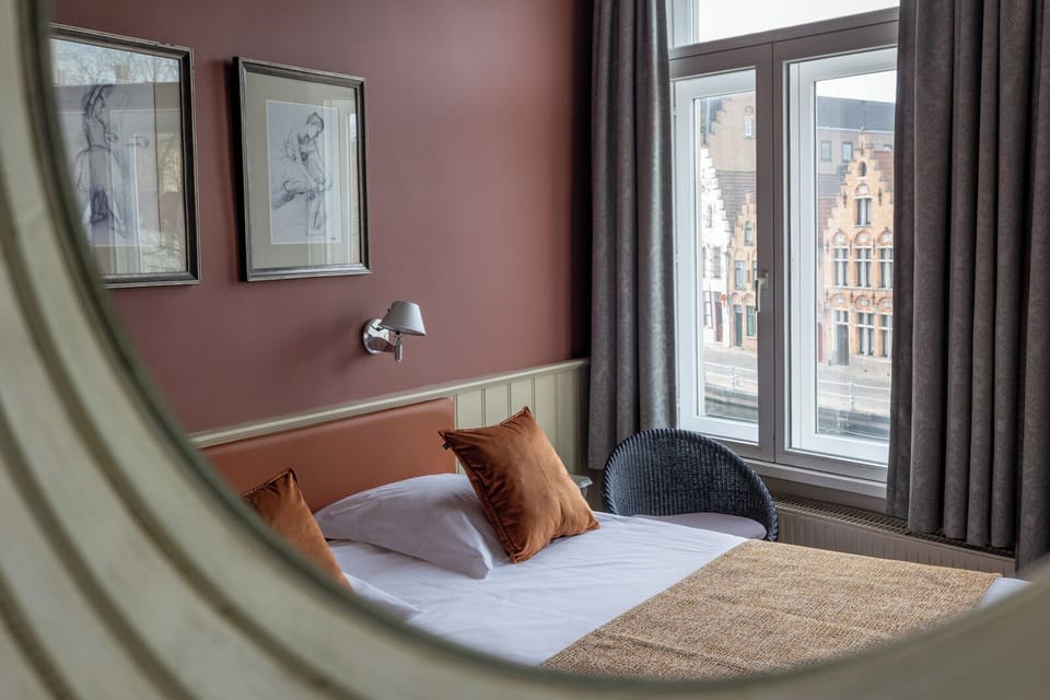 Double Room, Canal View | In-room safe, desk, blackout drapes, soundproofing