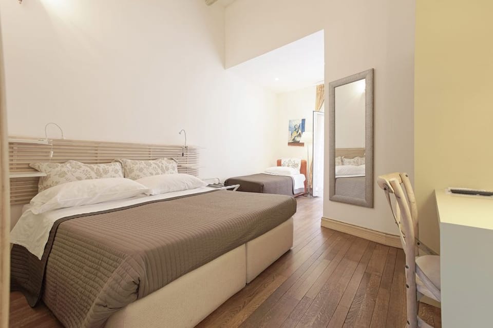 Comfort Triple Room, Balcony | 1 bedroom, premium bedding, Select Comfort beds, desk