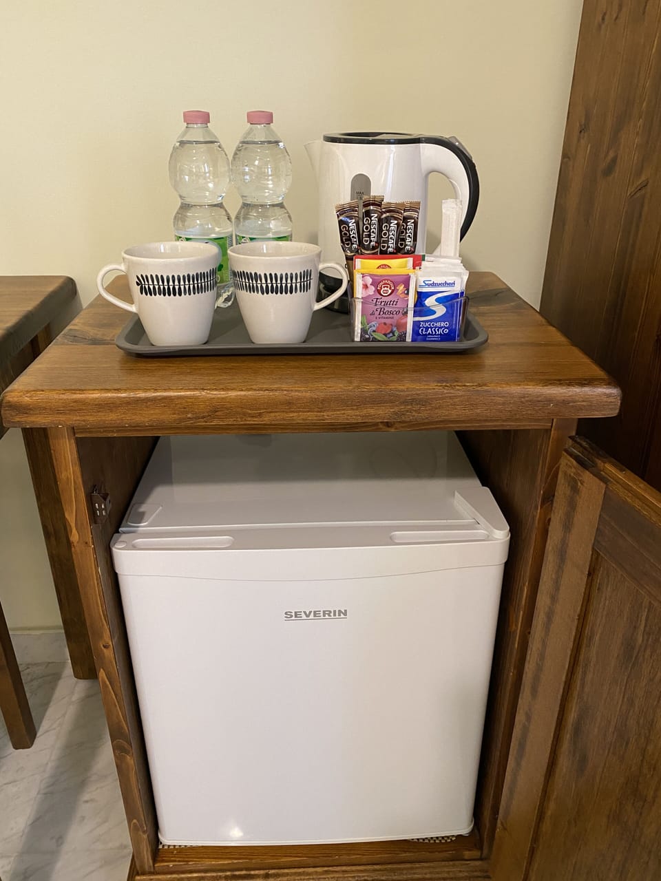 In-room safe, desk, WiFi (free), bed sheets