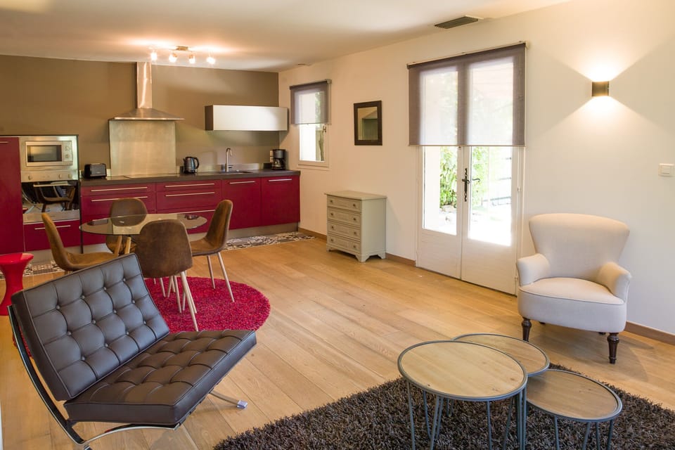 Family House, Terrace, Garden View | Living area | 40-inch flat-screen TV with digital channels, TV