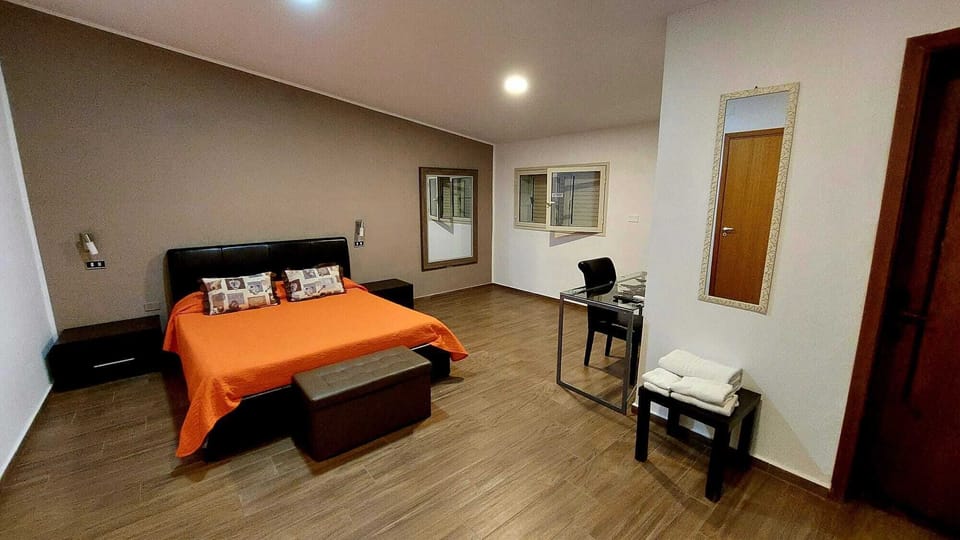 Double Room | Premium bedding, minibar, individually furnished, desk