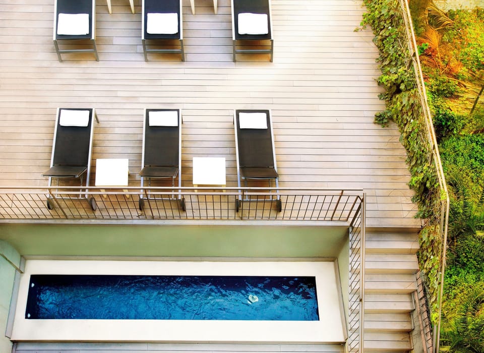 Rooftop pool