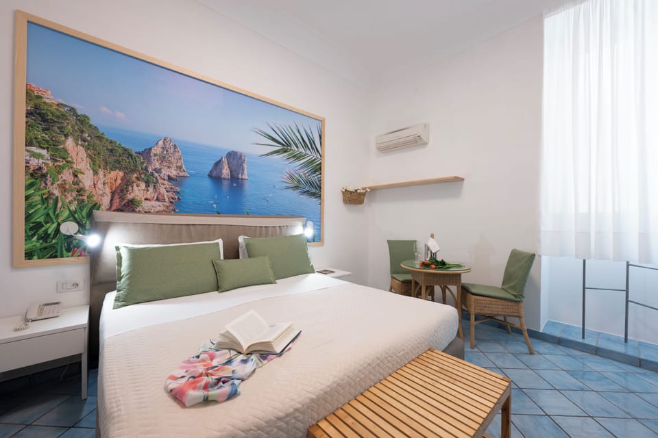 Family Room | Premium bedding, minibar, in-room safe, desk
