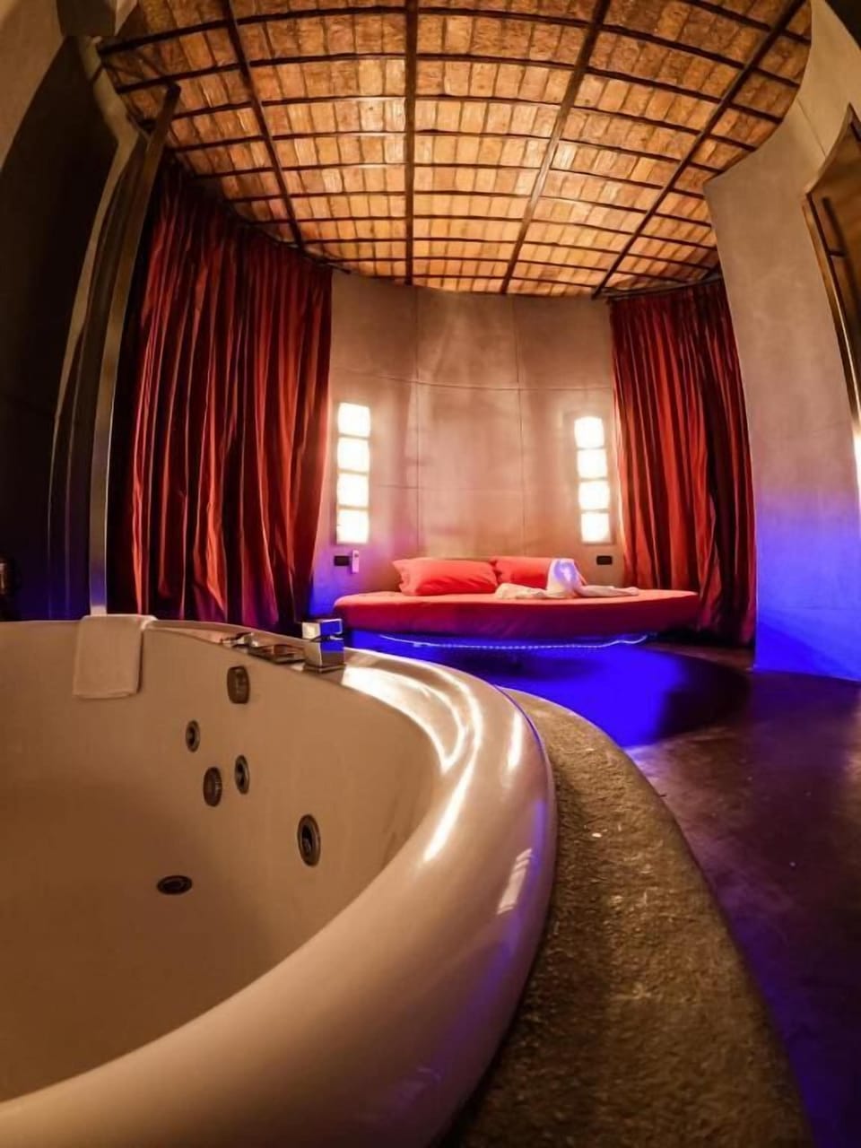 Honeymoon Suite | Egyptian cotton sheets, premium bedding, down comforters