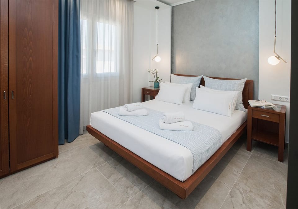 Premium Deluxe Suite | 1 bedroom, in-room safe, individually decorated, individually furnished