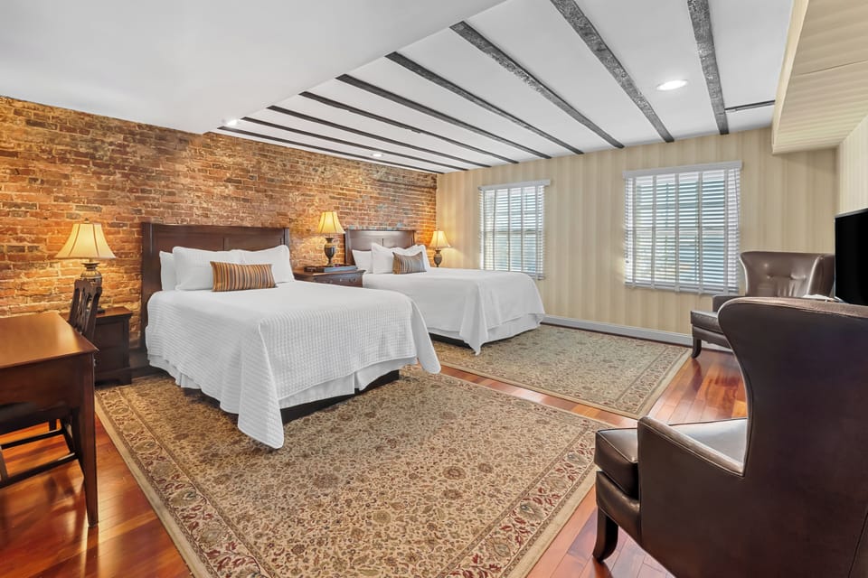 Double Room, Queen BED JACUZZI with the Riverview | Premium bedding, down comforters, pillowtop beds, individually decorated