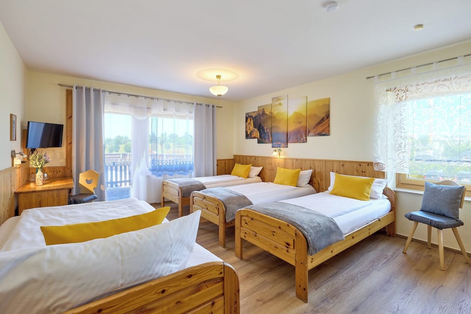 Quadruple Room | In-room safe, desk, soundproofing, iron/ironing board (on request)