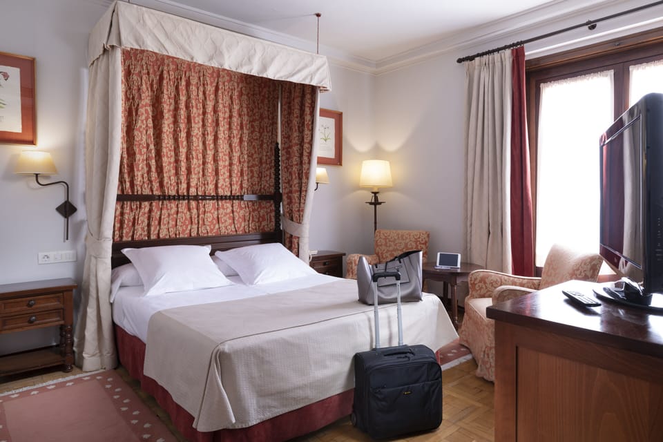 Superior Double Room | Premium bedding, minibar, in-room safe, desk