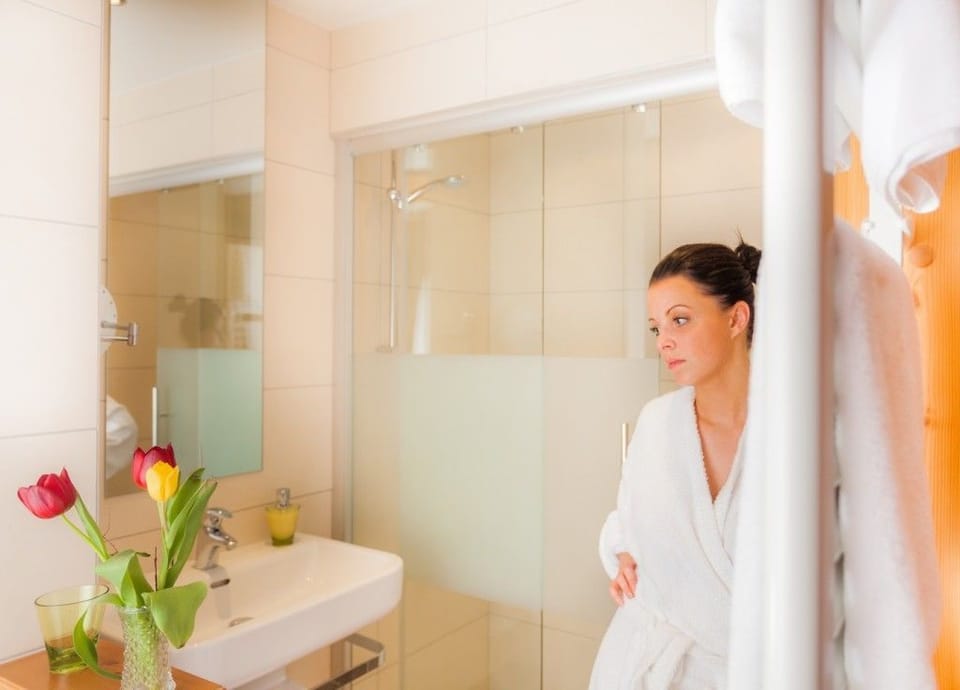 Comfort Double Room, 1 Double Bed with Sofa bed | Bathroom | Hair dryer, towels
