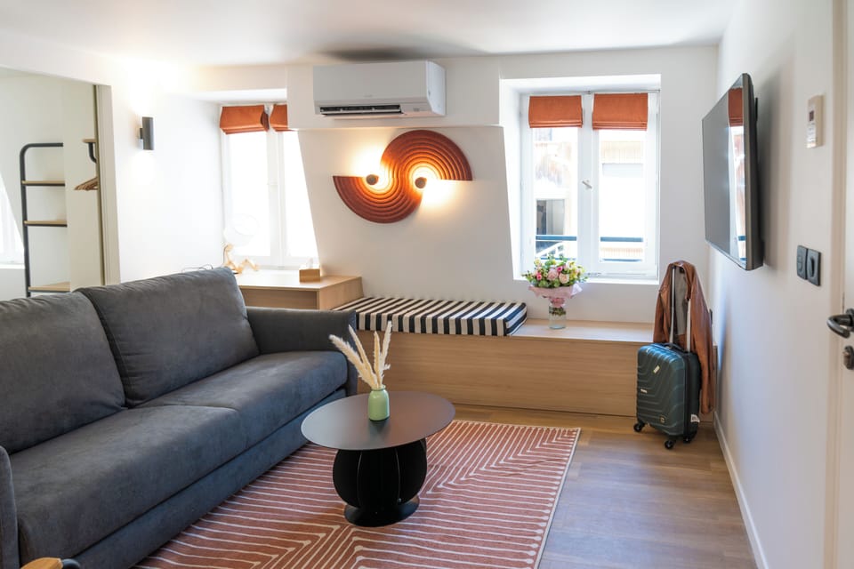 Apartment for 2 to 4 people | Living area | 24-inch flat-screen TV with digital channels, TV