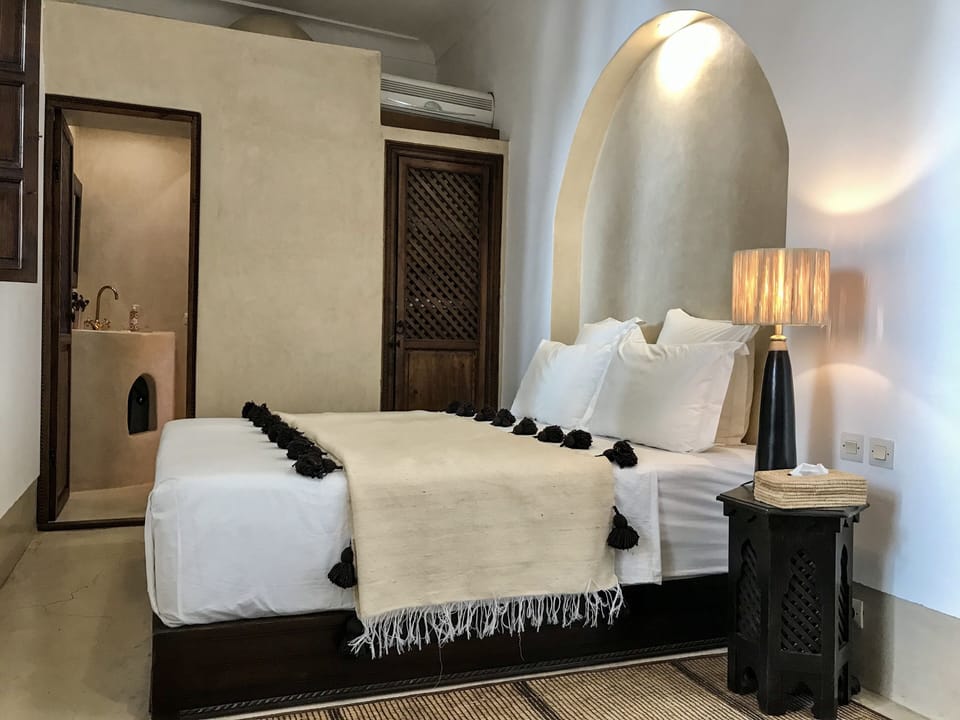 Deluxe Room | Premium bedding, memory foam beds, in-room safe, individually decorated