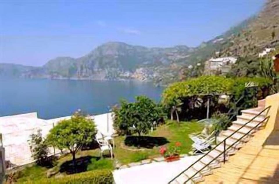 Standard Room, Garden View | Beach/ocean view