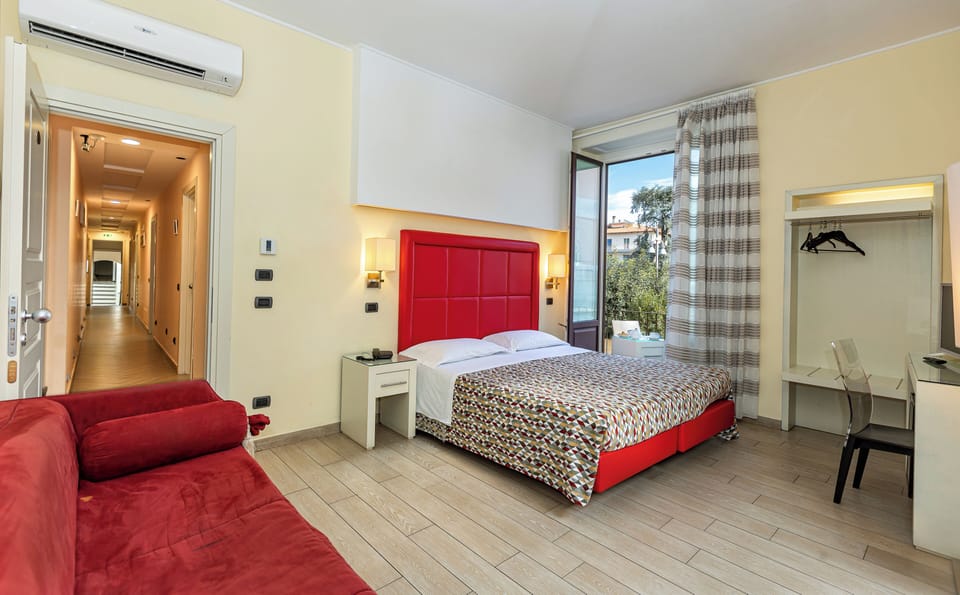 Deluxe Double or Twin Room | Premium bedding, pillowtop beds, minibar, in-room safe