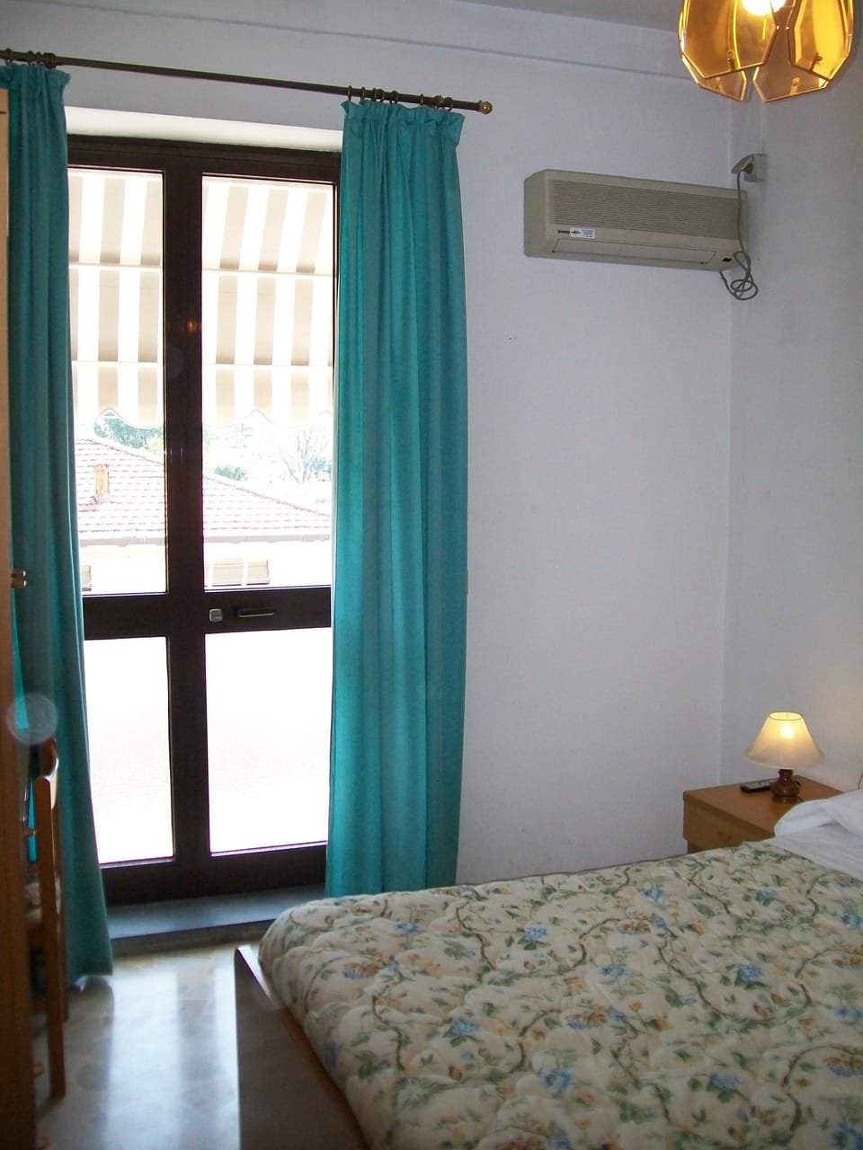 Business Single Room | In-room safe, desk, blackout drapes, free WiFi