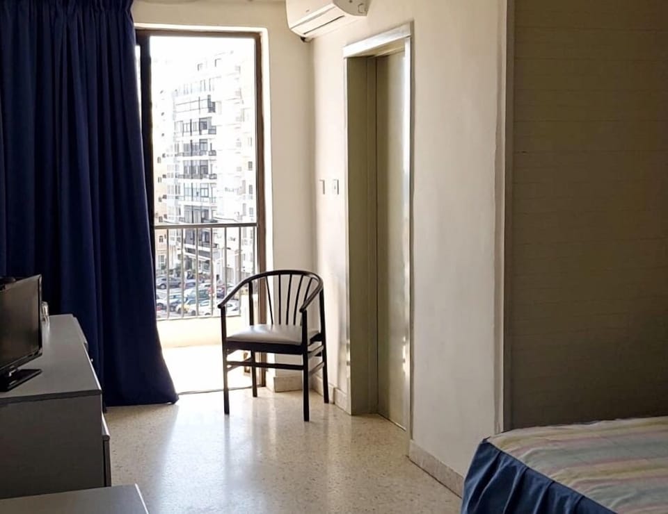 Standard Room, 1 Double Bed, Sea View | In-room safe, iron/ironing board, free WiFi, bed sheets