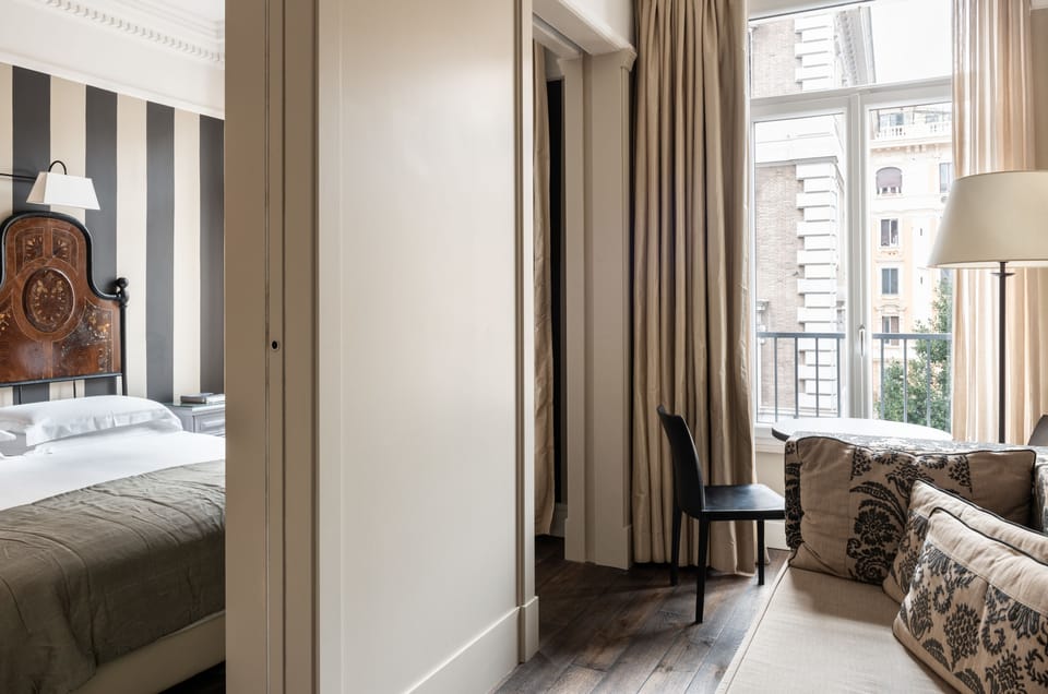 Junior Suite | Egyptian cotton sheets, premium bedding, down comforters