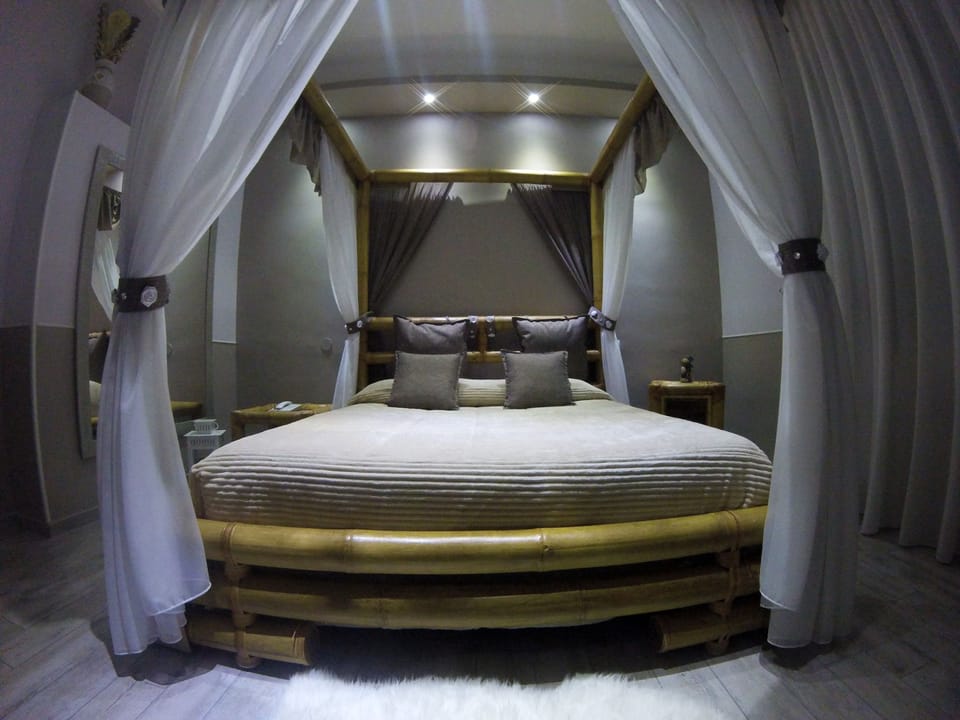 Comfort Room, 1 Double Bed | Desk, WiFi (free)