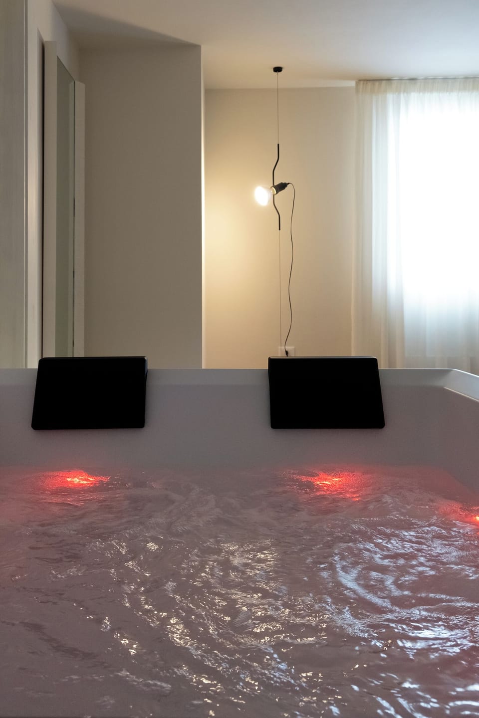 Indoor spa tub