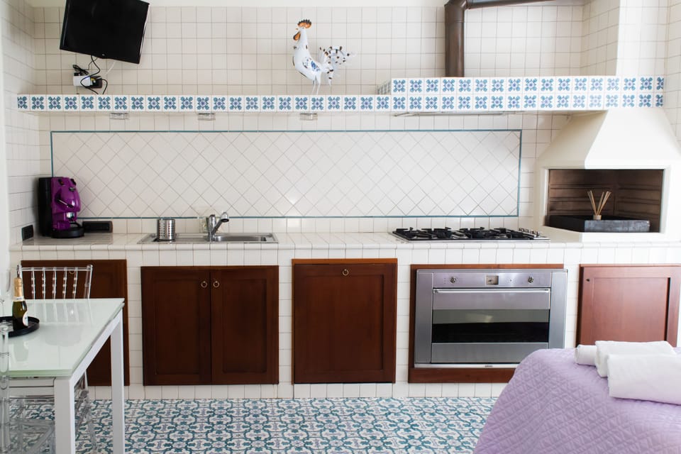 Deluxe Studio, Balcony, City View (Glicine) | Private kitchen | Mini-fridge