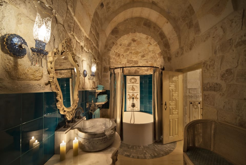 Superior Deluxe | Bathroom | Free toiletries, hair dryer, bathrobes, slippers