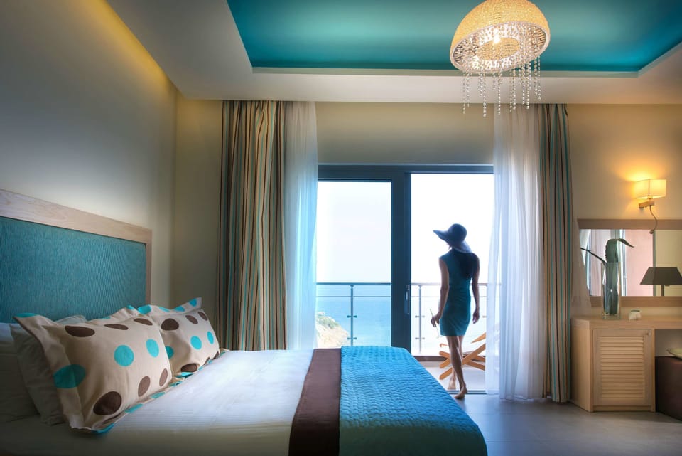 Luxury Room, Private Pool, Sea View | Blackout drapes, soundproofing, iron/ironing board, free WiFi