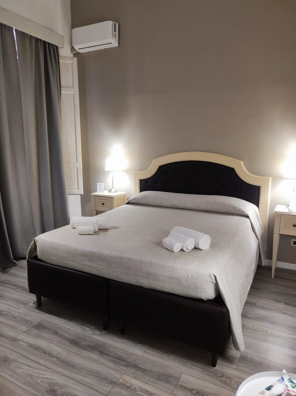 Standard Triple Room | In-room safe, desk, blackout drapes, soundproofing