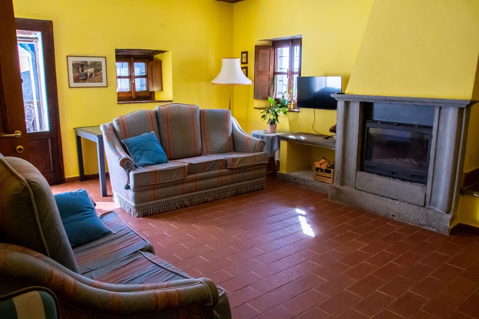 Romantic Room, Garden View | Individually decorated, individually furnished, free WiFi, bed sheets