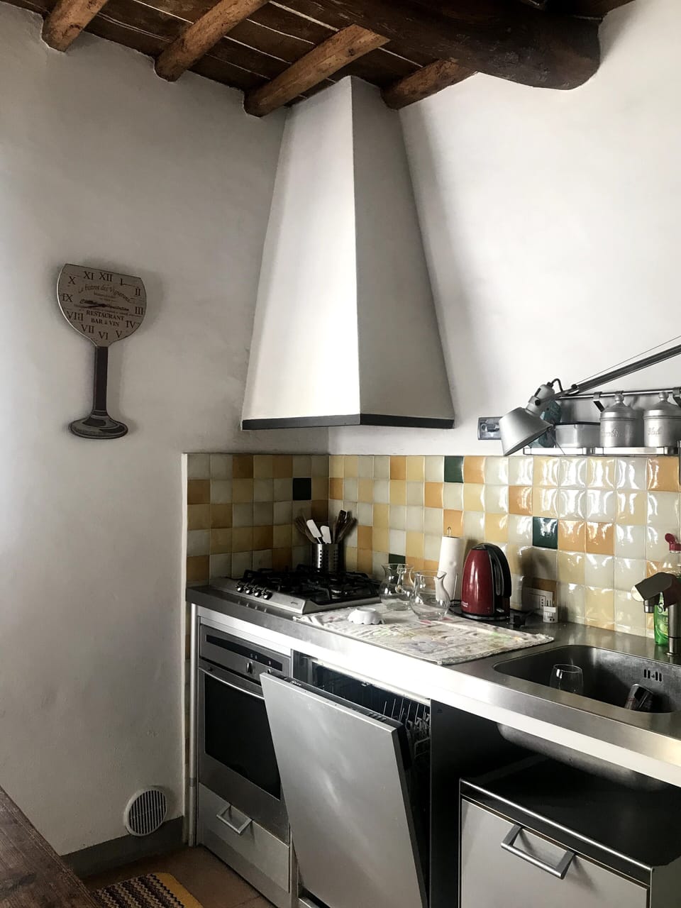 Double Room | Shared kitchen | Coffee/tea maker, electric kettle