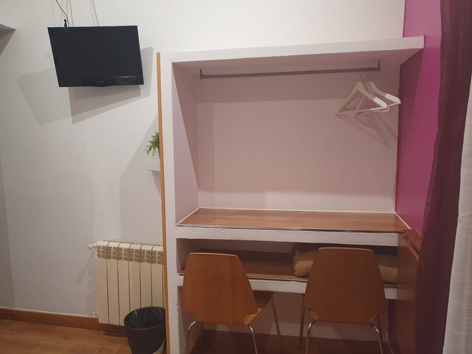 Double Room | Free WiFi, bed sheets