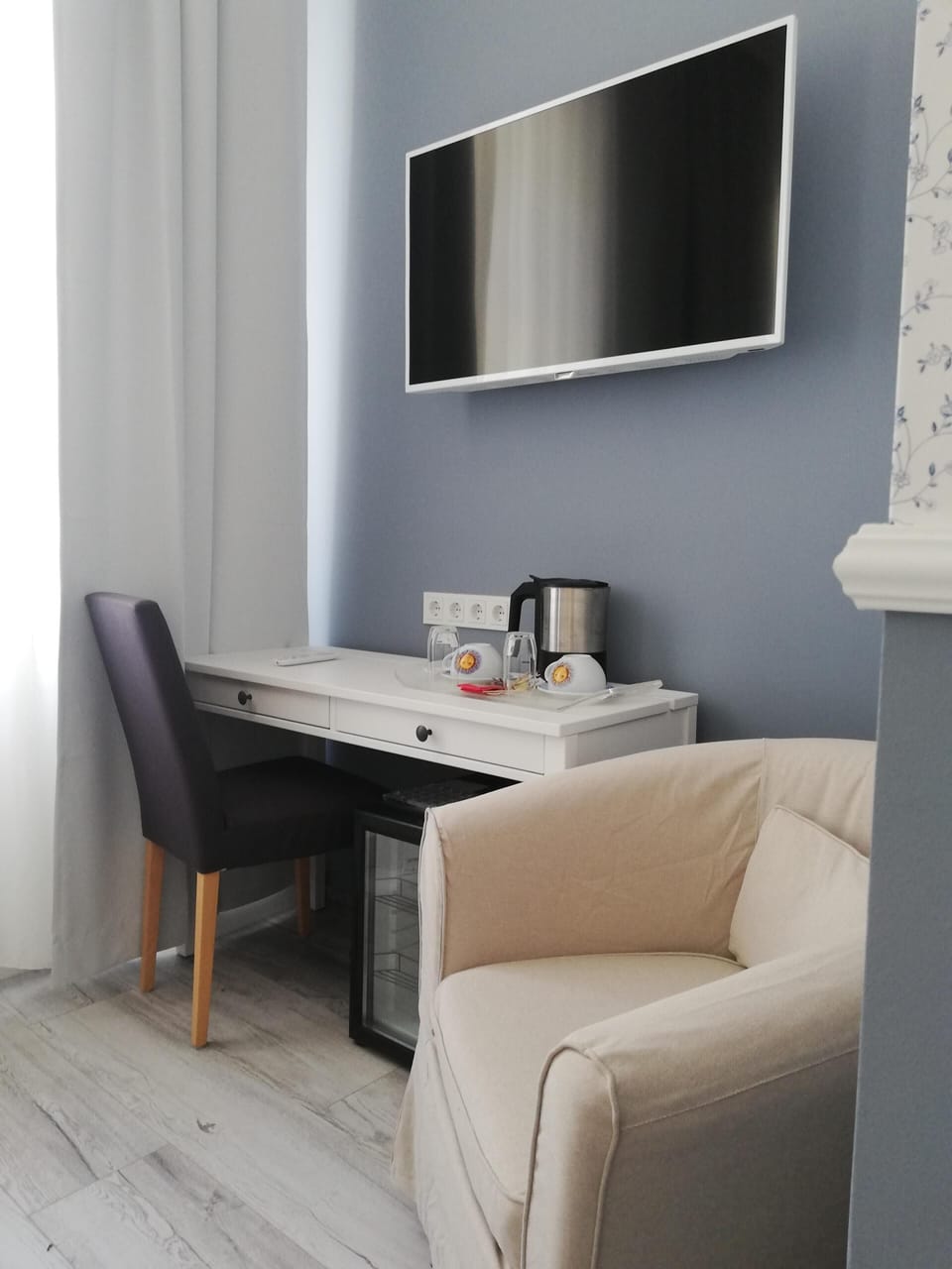 Superior Double Room | Hypo-allergenic bedding available, minibar, in-room safe, desk