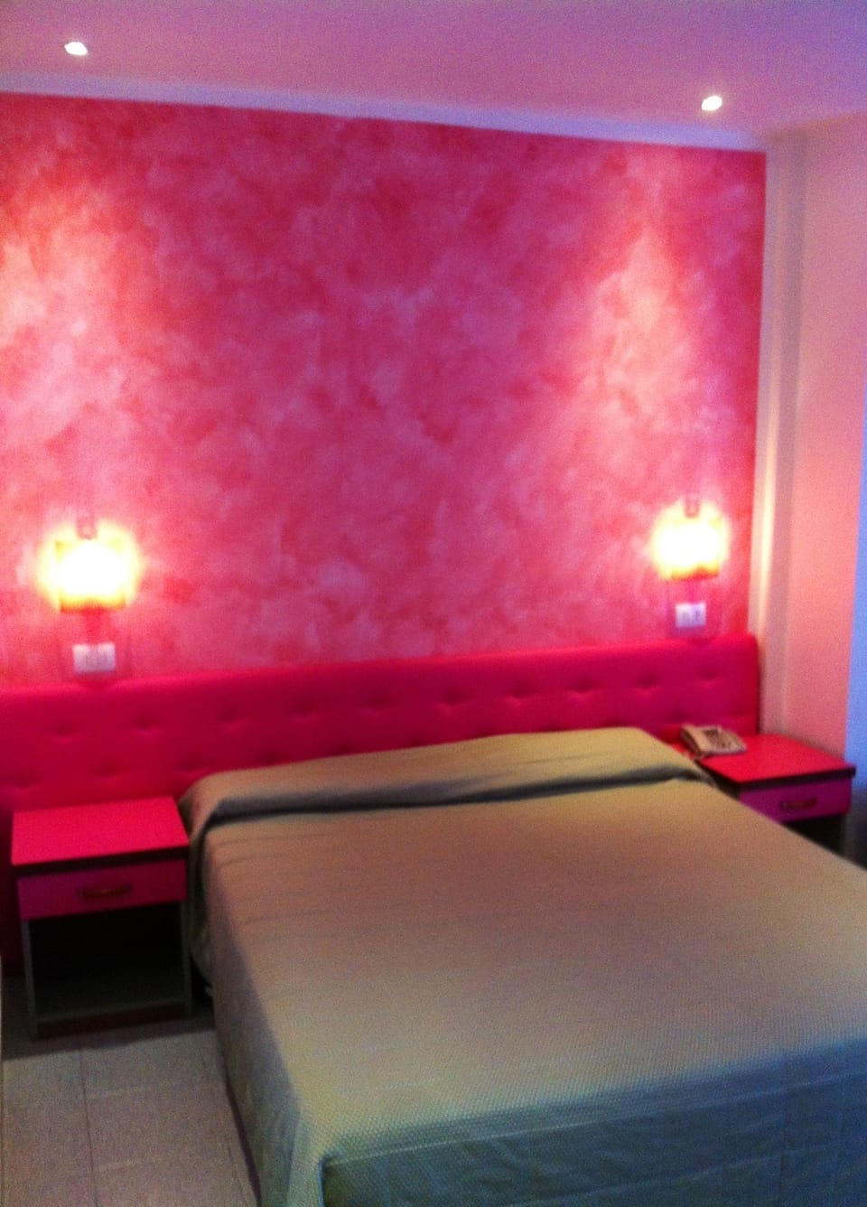 In-room safe, individually furnished, desk, laptop workspace