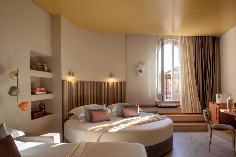 Studio Suite | Premium bedding, down comforters, minibar, individually decorated