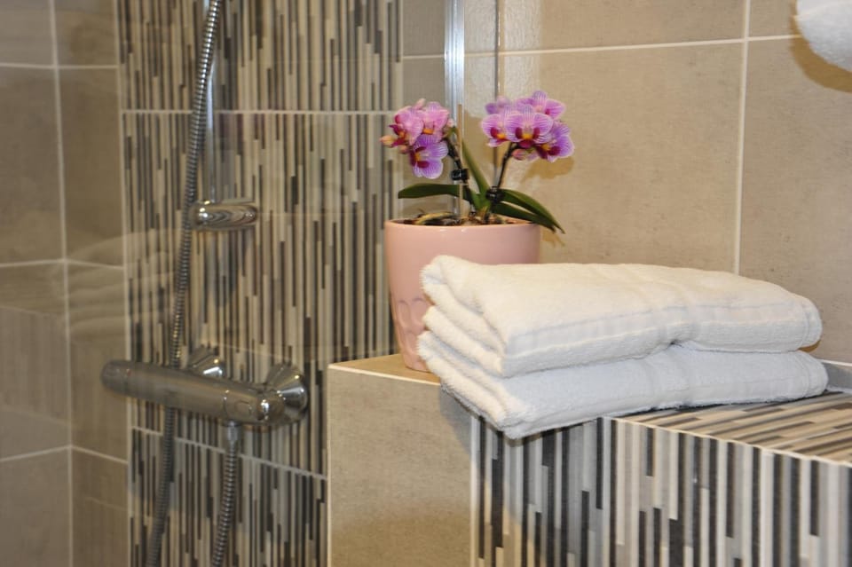 Hair dryer, towels
