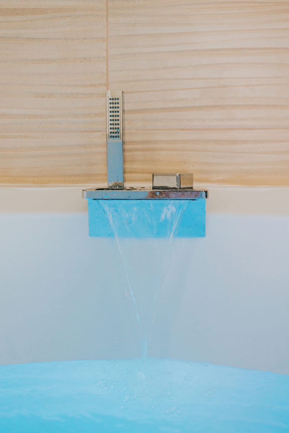 Luxury Apartment, Hot Tub | Bathroom | Shower, hydromassage showerhead, hair dryer (on request), bathrobes
