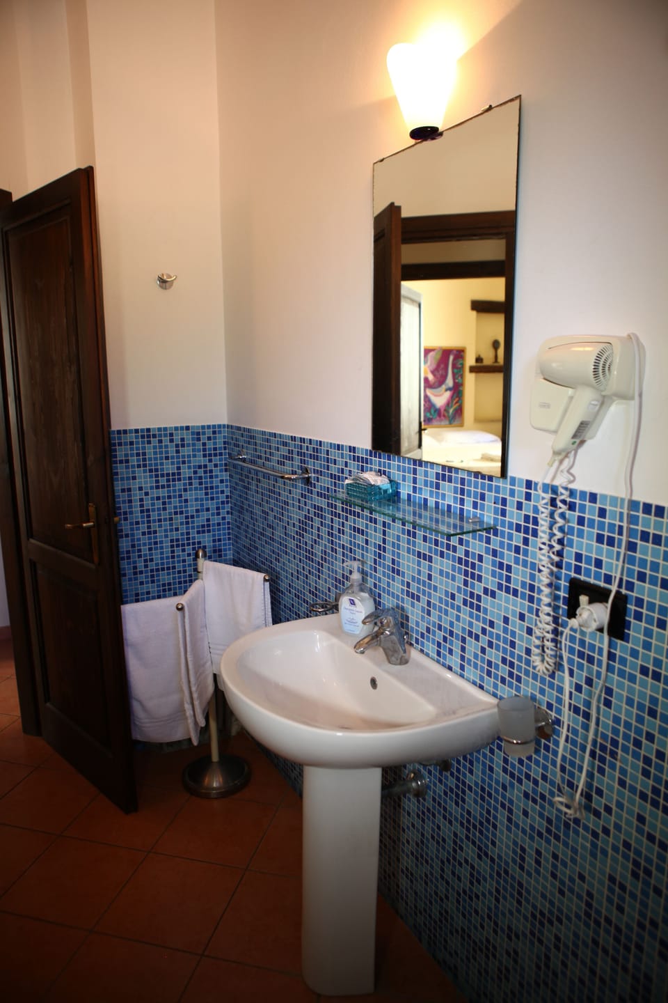 Standard Triple Room, 1 Bedroom | Bathroom | Shower, hair dryer, bathrobes, bidet